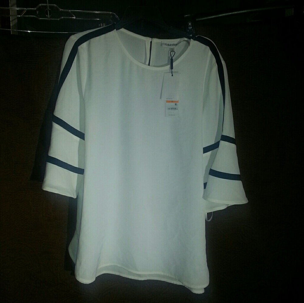 short sleeve blouse